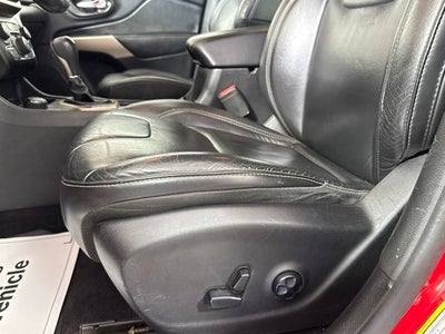 2018 Jeep Cherokee Limited 4WD w/ NAVIGATION