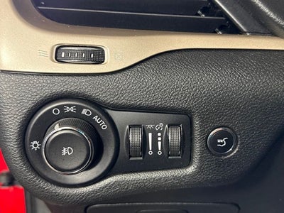 2018 Jeep Cherokee Limited 4WD w/ NAVIGATION