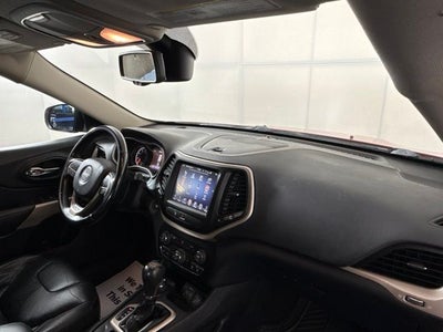 2018 Jeep Cherokee Limited 4WD w/ NAVIGATION
