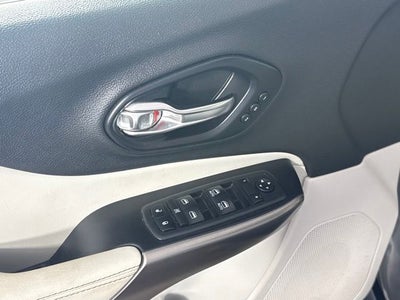 2019 Jeep Cherokee Limited w/ PANO ROOF