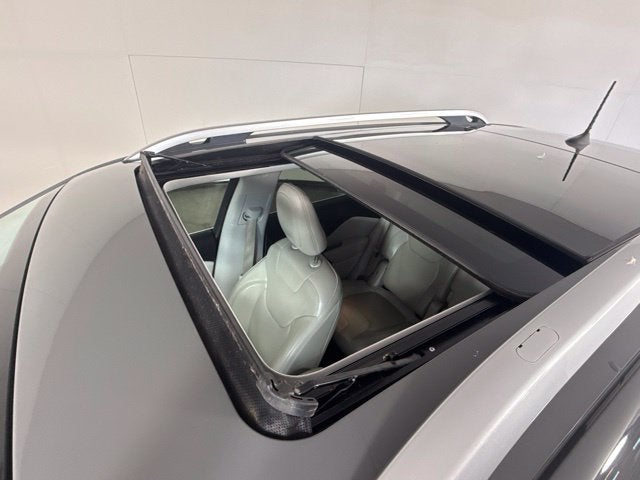 2019 Jeep Cherokee Limited w/ PANO ROOF