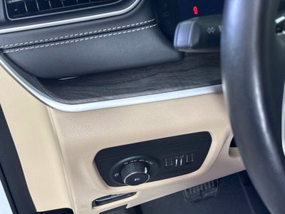 2022 Jeep Grand Cherokee L Limited w/ PANO ROOF