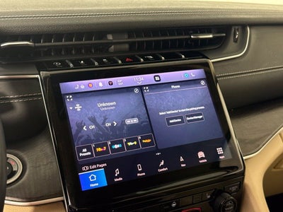 2022 Jeep Grand Cherokee L Limited w/ PANO ROOF