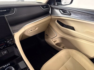 2022 Jeep Grand Cherokee L Limited w/ PANO ROOF