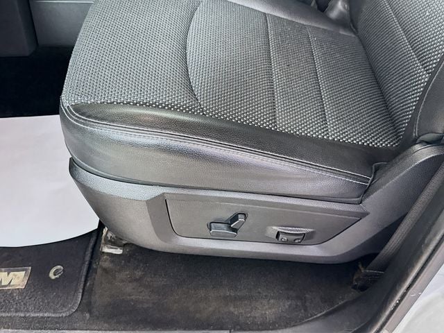 2015 RAM 1500 Sport w/ HEATED SEATS & WHEEL