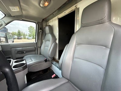 2013 Ford E-450SD Base w/ ONE OWNER