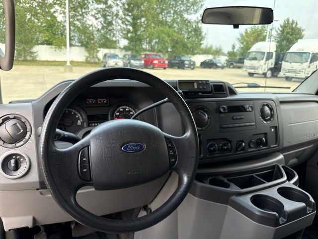 2013 Ford E-450SD Base w/ ONE OWNER