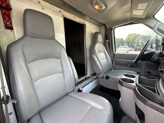 2013 Ford E-450SD Base w/ ONE OWNER