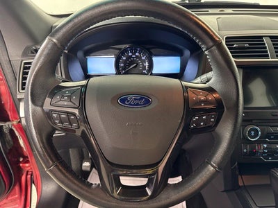 2017 Ford Explorer XLT w/ HEATED SEATS