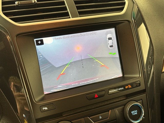 2017 Ford Explorer XLT w/ HEATED SEATS