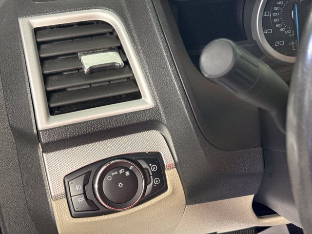 2013 Ford Explorer XLT w/ PREMIUM AUDIO