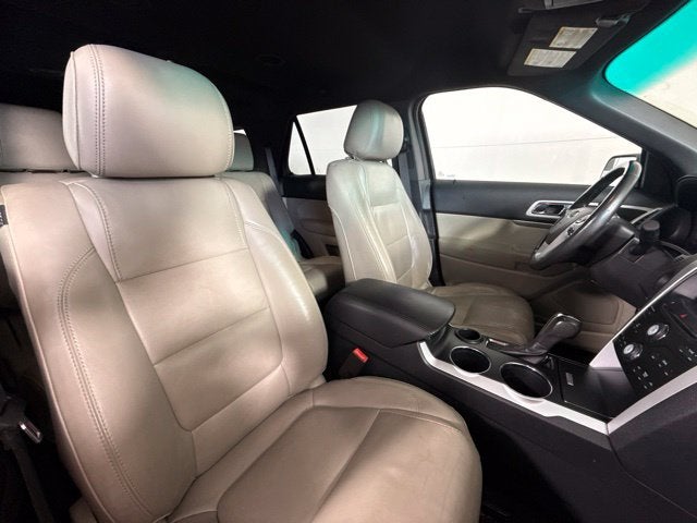 2013 Ford Explorer XLT w/ PREMIUM AUDIO
