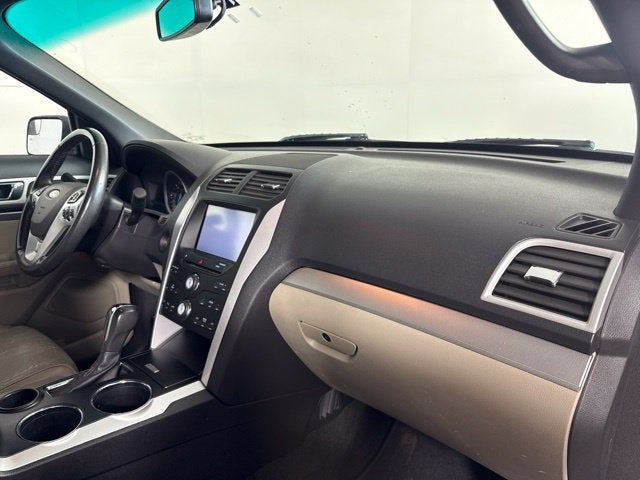 2013 Ford Explorer XLT w/ PREMIUM AUDIO