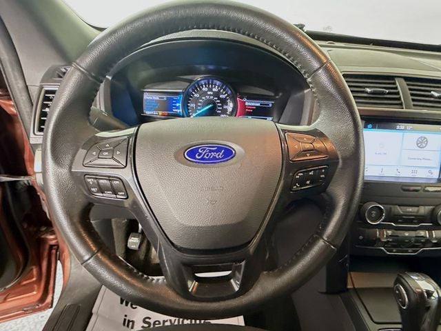 2018 Ford Explorer XLT 4WD w/ PWR LIFTGATE