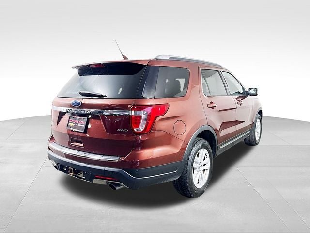 2018 Ford Explorer XLT 4WD w/ PWR LIFTGATE
