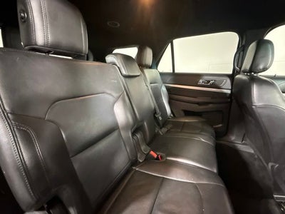 2018 Ford Explorer XLT w/ HEATED SEATS