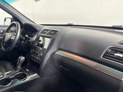 2018 Ford Explorer XLT w/ HEATED SEATS