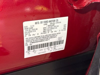 2021 Ford Explorer XLT w/ CAPTAIN CHAIRS