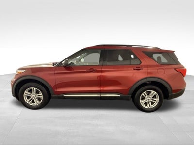 2021 Ford Explorer XLT w/ CAPTAIN CHAIRS