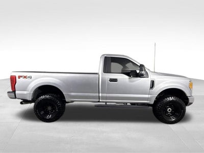 2017 Ford F-250SD XL w/ CLEAN CARFAX