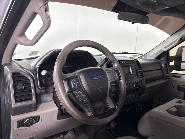 2017 Ford F-250SD XL w/ CLEAN CARFAX