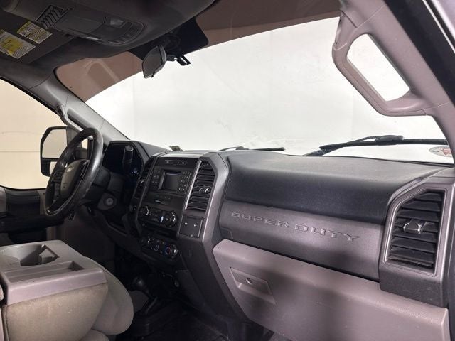 2017 Ford F-250SD XL w/ CLEAN CARFAX