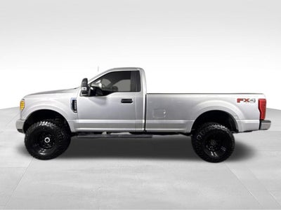 2017 Ford F-250SD XL w/ CLEAN CARFAX