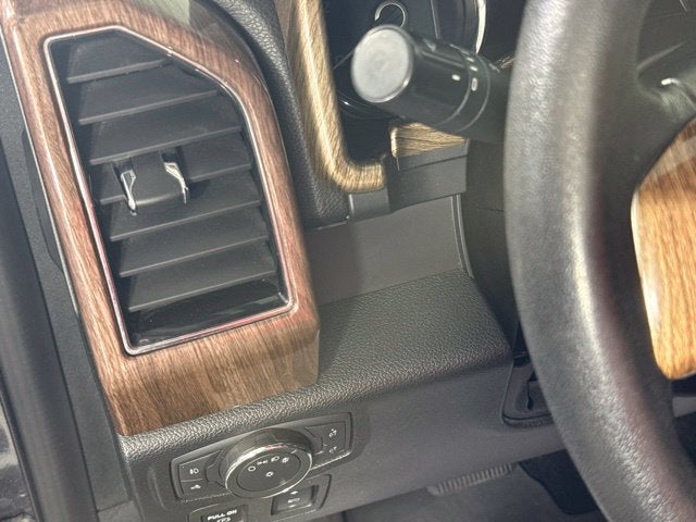 2019 Ford F-150 Lariat w/ COOLED LEATHER