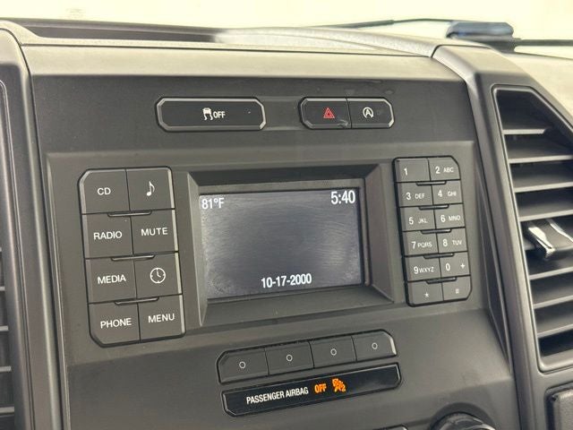 2016 Ford F-150 XL w/ CLEAN CARFAX