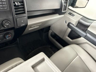 2016 Ford F-150 XL w/ CLEAN CARFAX
