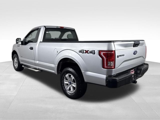 2016 Ford F-150 XL w/ CLEAN CARFAX