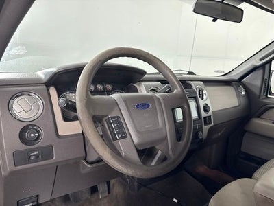 2009 Ford F-150 XL w/ ONE OWNER