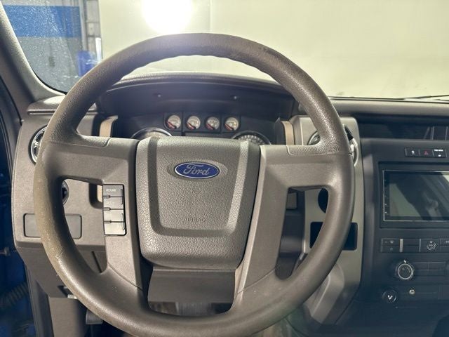 2009 Ford F-150 XL w/ ONE OWNER