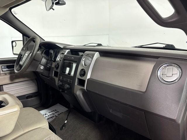 2009 Ford F-150 XL w/ ONE OWNER