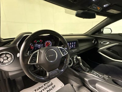 2021 Chevrolet Camaro LT1 w/ APPLE CARPLAY