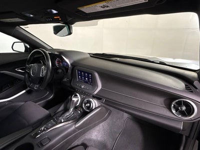 2021 Chevrolet Camaro LT1 w/ APPLE CARPLAY