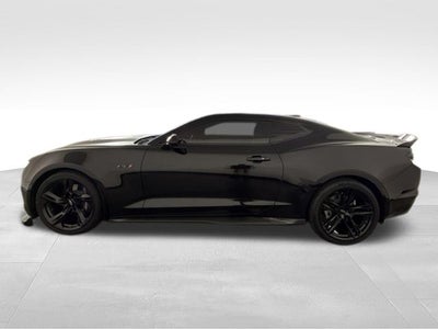 2021 Chevrolet Camaro LT1 w/ APPLE CARPLAY