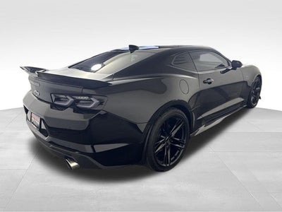 2021 Chevrolet Camaro LT1 w/ APPLE CARPLAY