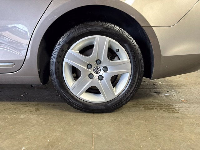 2011 Buick LaCrosse CX w/ ONLY 31K MILES!!!