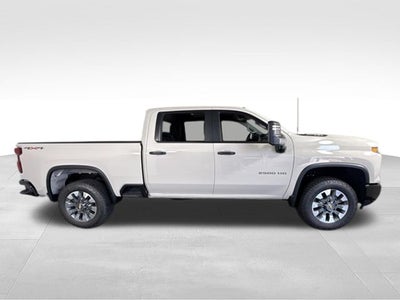 2026 Chevrolet Silverado 2500HD Custom