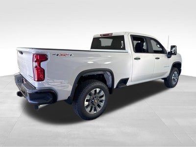 2026 Chevrolet Silverado 2500HD Custom