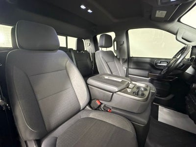 2019 Chevrolet Silverado 1500 LT w/ ONE OWNER