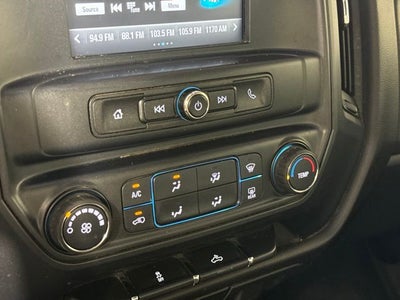 2017 Chevrolet Silverado 1500 Custom w/ APPLE CARPLAY