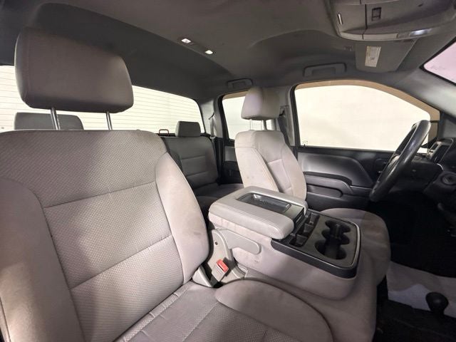 2017 Chevrolet Silverado 1500 Custom w/ APPLE CARPLAY