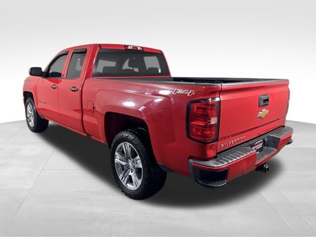 2017 Chevrolet Silverado 1500 Custom w/ APPLE CARPLAY