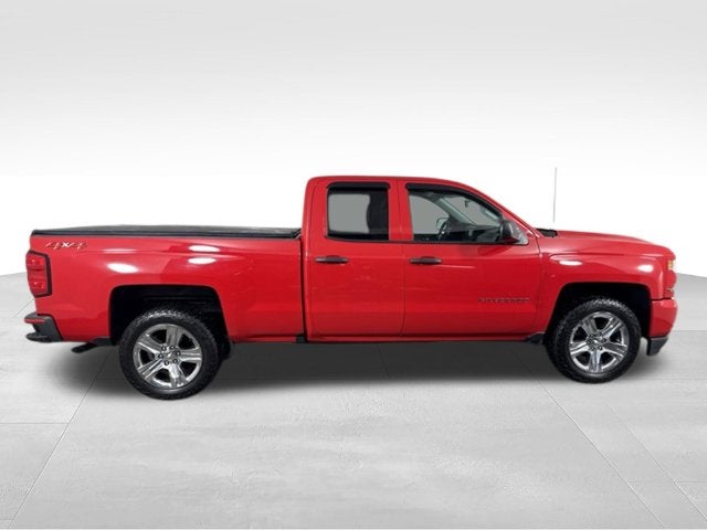 2018 Chevrolet Silverado 1500 Custom w/ TOW PACKAGE