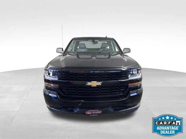 2018 Chevrolet Silverado 1500 Custom w/ LOCKING TAILGATE
