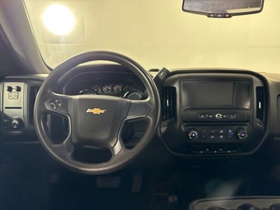 2018 Chevrolet Silverado 1500 Custom w/ LOCKING TAILGATE