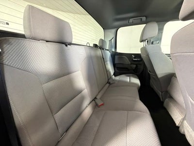 2018 Chevrolet Silverado 1500 Custom w/ LOCKING TAILGATE