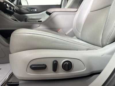 2022 GMC Acadia SLT w/ PANO ROOF